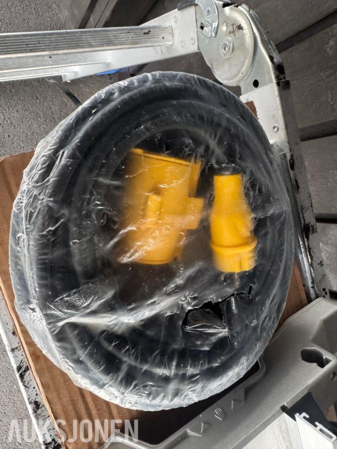 DeWalt kapp/gjærsag DW770 -QS, Hamron saksjekk, skjøte ledning, fettpresse 